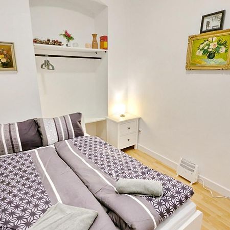 Cozy Rooms In Lugner City Area Вена Экстерьер фото